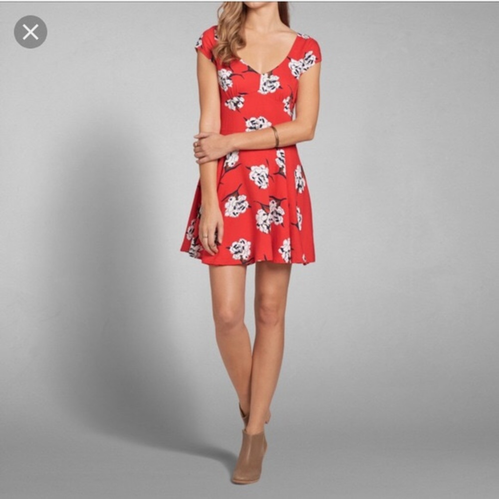 Abercrombie and Fitch red floral dress SIZE S